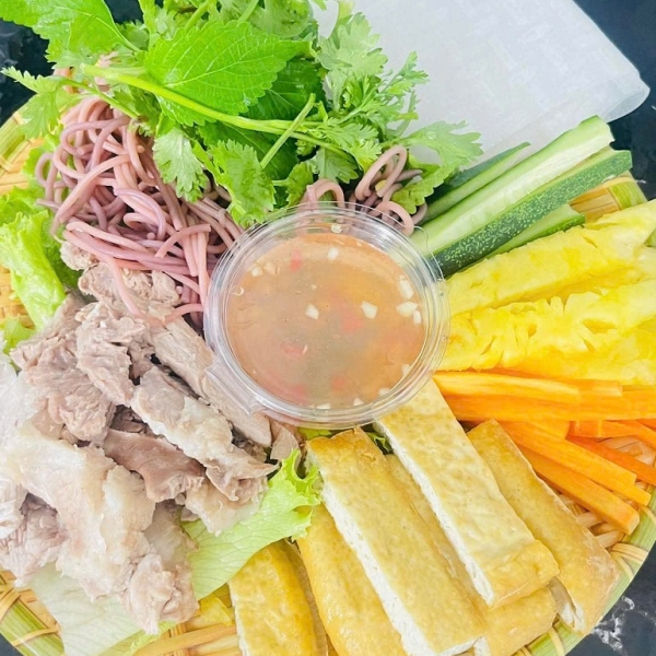 So sánh bếp ăn thông minh